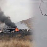 Plane Crash: తీవ్ర విషాదం.. చూస్తుండగానే కుప్పకూలిన విమానం.. 20 మంది గల్లంతు..