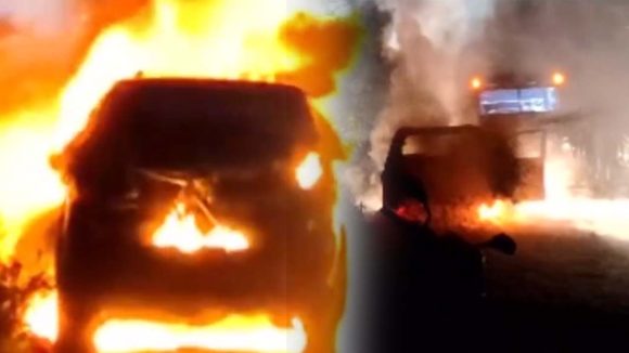 Srisailam Road: శ్రీశైలం ఘాట్ రోడ్డులో ఘోర రోడ్డు ప్రమాదం.. మంటల్లో దగ్దమైన కారు.. స్పాట్‌లో 6గురు