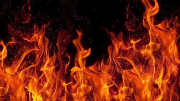 Fire Accident: బ్యాంక్‌లో భారీ అగ్ని ప్రమాదం.. కాలిపోయిన కంప్యూటర్లు, ఫర్నీచర్..