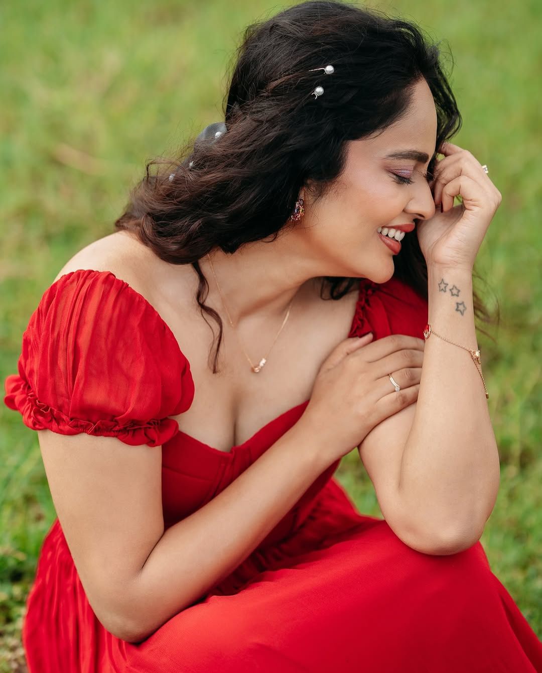 Nandita Swetha: ప్రకృతితో పరవశించిపోతున్న నందిత.. ఫోటోలు వైరల్!