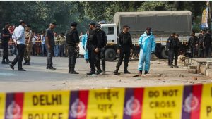 Delhi Blast: ఢిల్లీ ఎర్రకోట వద్ద పేలుడు కేసును  జాతీయ దర్యాప్తు బృందంకు అప్పగించిన కేంద్ర హోంశాఖ