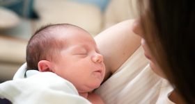 Nursing mothers Foods: బాలింతలకు పాలు బాగా పడాలంటే వీటిని తింటే చాలు