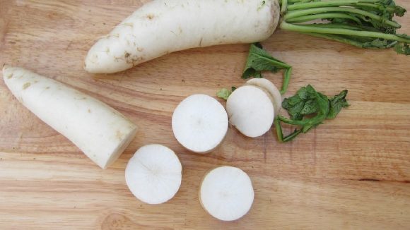 Radish Benefits: చలికాలంలో ఒక్క ముల్లంగి తింటే వంద లాభాలు కలగడం ఖాయం