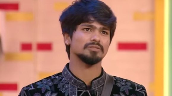 Bigg Boss 9 Telugu :  సింగర్ రామ్ రాథోడ్ సెల్ఫ్ ఎలిమినేట్.. ఎంత సంపాదించడంటే..?