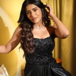 Rashi Singh: బ్లాక్‌ డ్రెస్‌లో హాట్‌ బ్యూటీ రాశీ సింగ్‌ ఘాటు ఫోజులు.. చూస్తే మతిపోవాల్సిందే!