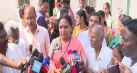 Kalvakuntla Kavitha: చేనేత కార్మికులను ప్రభుత్వాలు ఆదుకోవాలి: ఎమ్మెల్సీ కవిత