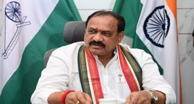 Mahesh Kumar Goud: దాతృత్వం చాటుకున్న మహేష్ కుమార్ గౌడ్.. స్వగ్రామ అభివృద్ధికి 11 ఎకరాల భూమి విరాళం