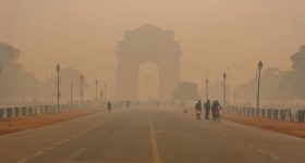 Delhi Air Pollution: గ్యాస్ ఛాంబర్⁪లా మారిపోయిన ఢిల్లీ.. ప్రభుత్వం కీలక నిర్ణయం