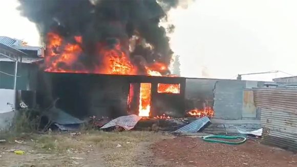 Palnadu Explosion: బయోడీజిల్ బంక్‌లో బ్లాస్ట్.. ఇద్దరు స్పాట్..!