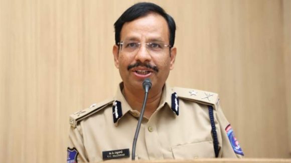 CP Sajjanar: సజ్జనార్ పేరుతో నకిలీ ఫేస్ బుక్ ఖాతా.. సీపీ ఏం చేశారంటే?