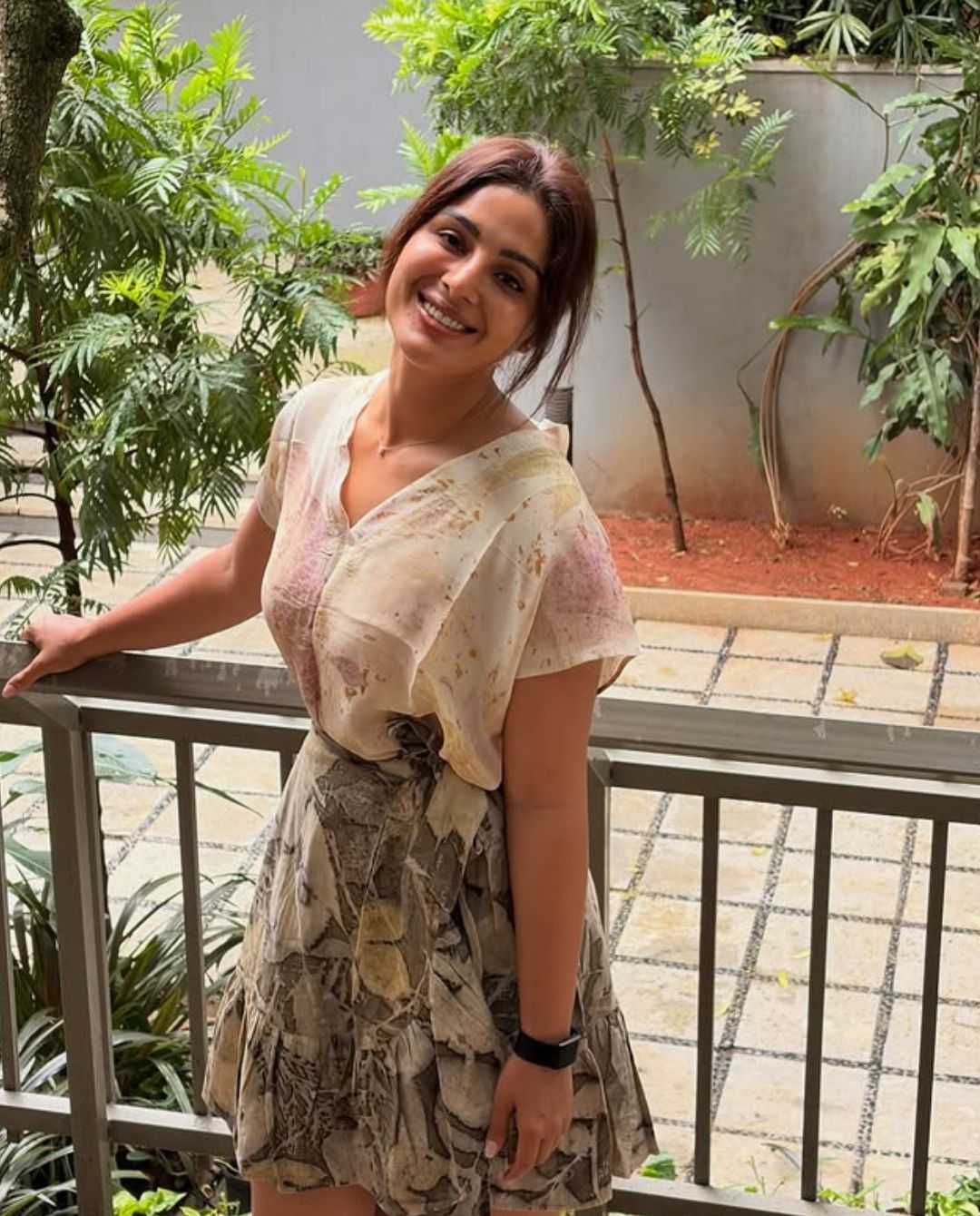 Samyuktha Menon : పొట్టి డ్రెస్ లో సంయుక్త పరువాల విందు.. భలే ఉంది మావా..
