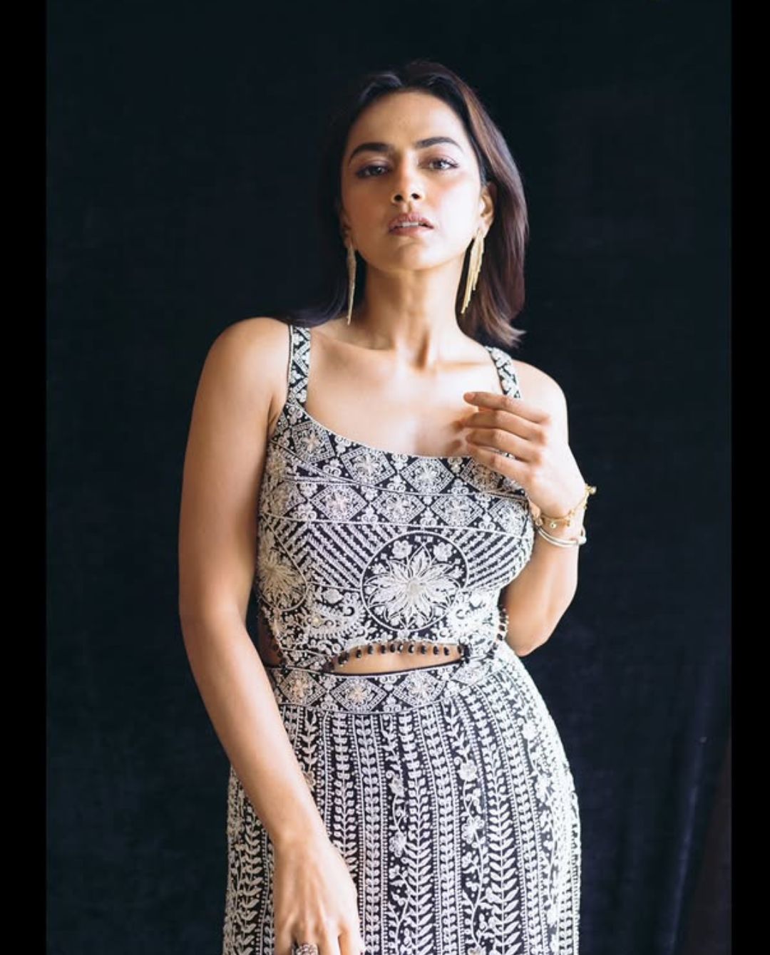 Shraddha Srinath: సీక్రెట్ టాటూను చూపిస్తూ శ్రద్దా శ్రీనాథ్ ఫోటో షూట్.. మాములుగా లేవు..