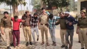 Muzaffarnagar: కళాశాల విద్యార్థినుల వేధింపుల ఘటనలో యూపీ పోలీసుల స్పెషల్ ట్రీట్‌మెంట్