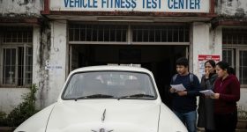 Donkeys Pulls Car: థార్ ను లాక్కెళ్లిన గాడిదలు.. మహీంద్రా రియాక్ట్ కాలేదా?