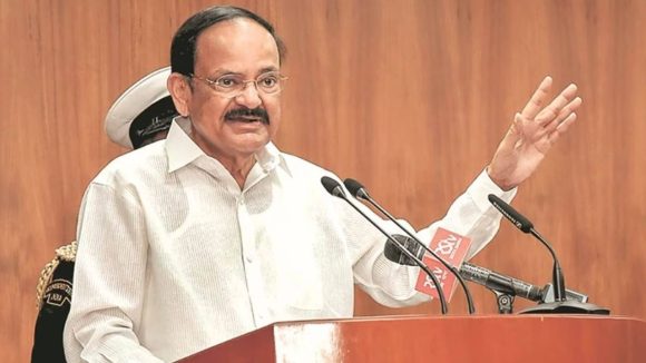 Venkaiah Naidu: ‘పదవి విరమణ’ మాత్రమే చేశానని, ‘పెదవి విరమణ’ చేయలేదని వెంకయ్య నాయుడు చమత్కారం