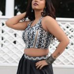 Vishnu Priya : నాభి అందాలతో రెచ్చగొడుతున్న విష్ణు… కుర్రాళ్లను ఆ చూపుతోనే చంపేస్తావా ?