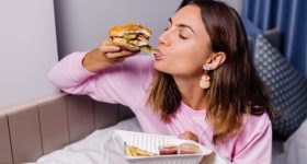 Food: సరిగ్గా వండకపోతే ప్రాణాలకే ముప్పు తెచ్చే.. 7 కామన్ ఫుడ్స్