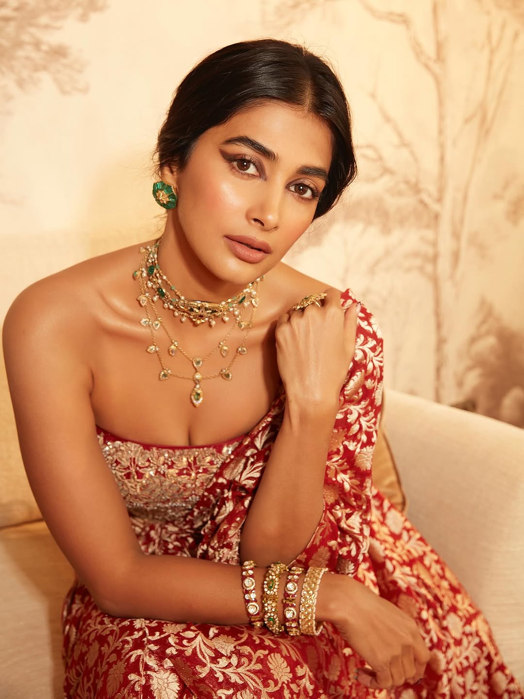 Actress Pooja Hegde photo gallery