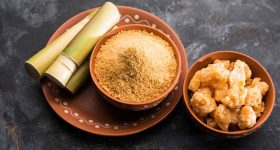 Jaggery: చలికాలంలో బెల్లం తింటే.. ఏం జరుగుతుందో తెలుసా ?