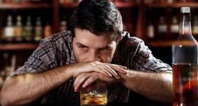 Alcohol: ఫ్యాటీ లివర్ నుంచి సిర్రోసిస్ వరకు.. ఆల్కహాల్ కాలేయాన్ని ఎలా పాడు చేస్తుంది ?
