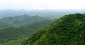 Aravalli Mining: మోదీ సర్కార్ కీలక నిర్ణయం.. ఆరావళి మైనింగ్‌పై వెనక్కి తగ్గిన కేంద్రం..