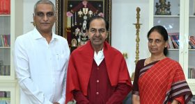 KCR: కేసీఆర్‌తో మాజీ మంత్రులు భేటీ.. అసెంబ్లీ యుద్ధానికి గులాబీ బాస్ వ్యూహరచన