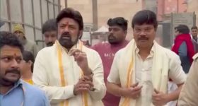 Balakrishna: సినిమా హిట్టు.. ఫ్లాప్ తో సంబంధం లేదు.. విశ్వనాథుడి సన్నిధిలో బాలయ్య!