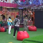 Bigg Boss 9 Telugu Promo:  బిగ్ బాస్ లోకి ‘రాజా  సాబ్ ‘ టీమ్.. నిధిని ఆడుకున్న ఇమ్మూ.. పవన్ కు ఝలక్..