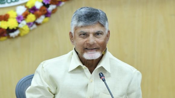 CM Chandrababu: ఇల్లు లేని వారి వెంటనే మంజూరు.. కలెక్టర్ల సదస్సులో సీఎం చంద్రబాబు గుడ్ న్యూస్