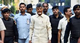 Amaravati News: ఢిల్లీకి సీఎం చంద్రబాబు.. మరొకరు గవర్నర్ వద్దకు, ఏపీ బీజేపీ నేతలు అక్కడే మకాం