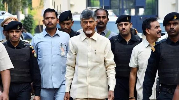 Amaravati News: ఢిల్లీకి సీఎం చంద్రబాబు.. మరొకరు గవర్నర్ వద్దకు, ఏపీ బీజేపీ నేతలు అక్కడే మకాం