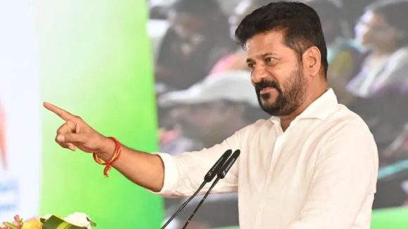 CM Revanth: సీఎం రేవంత్ భారీ గుడ్ న్యూస్.. చిన్న గ్రామాలకు రూ.5లక్షలు, పెద్ద గ్రామాలకు రూ.10లక్షలు