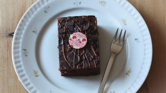 Biscuit cake recipe: బిస్కెట్లతో ఇలా సింపుల్ గా టేస్టీ కేక్ చేసేయండి, రెసిపీ ఇదిగో