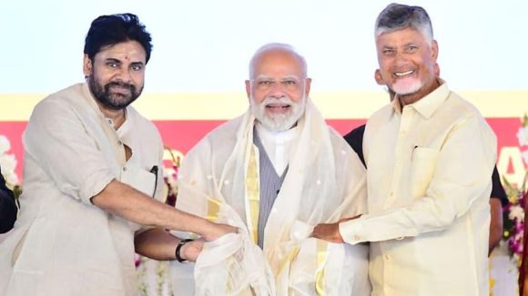 Chandrababu-Pawan With Modi: ఈ బంధం బలమైంది.. కేంద్రంలో కీలకపాత్ర, ఇక జనసేన వంతు?
