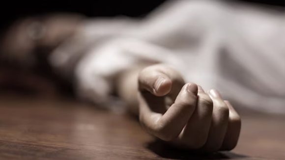 Murder Over Water: నీటి కోసం నెత్తుటి ఏరు.. గుంతకల్లులో దారుణం, వేట కొడవలితో వ్యక్తి హత్య