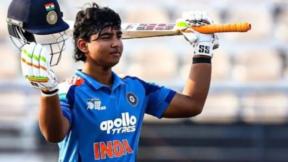 Highest Score in ODI:  చరిత్రలో ఇదే తొలిసారి.. 50 ఓవర్లలో 574 పరుగులు