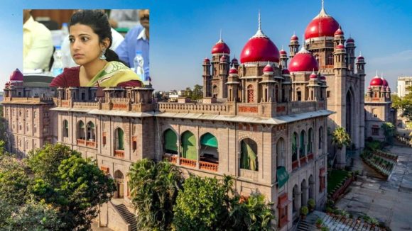 IAS Amrapali: ఐఏఎస్ ఆమ్రపాలికి తెలంగాణ హైకోర్టులో ఎదురుదెబ్బ.. క్యాట్ ఉత్తర్వులపై స్టే