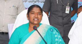 Gram Panchayat Elections: సజావుగా ముగిసిన గ్రామపంచాయతీ ఎన్నికలు.. అధికారులకు మంత్రి సీతక్క అభినందనలు