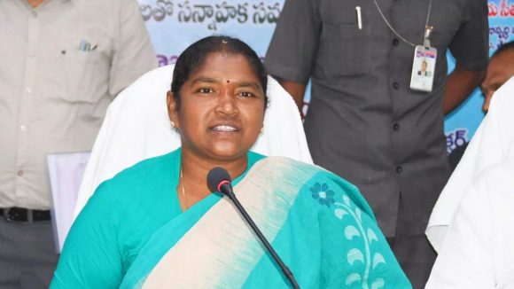 Gram Panchayat Elections: సజావుగా ముగిసిన గ్రామపంచాయతీ ఎన్నికలు.. అధికారులకు మంత్రి సీతక్క అభినందనలు