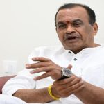 Minister Komatireddy: హీరోలకు వందల కోట్ల రెమ్యురేషన్లు ఎందుకు?.. ఇకపై టికెట్ల రేట్ల పెంపు ఉండదు: మంత్రి కోమటిరెడ్డి