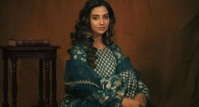Meenakshi: మరోసారి సంక్రాంతి టార్గెట్ అంటున్న మీనాక్షి.. డబుల్ ట్రీట్!
