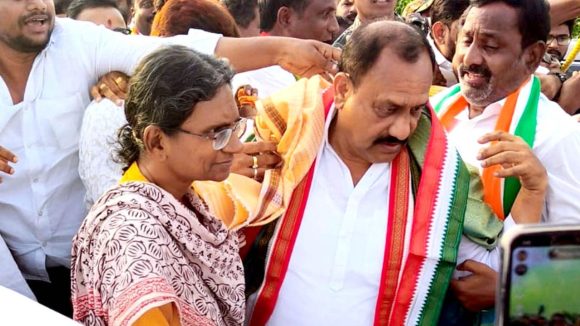 Telangana Politics: హైదరాబాద్‌కు మీనాక్షి నటరాజన్.. వారంపాటు మకాం, డీసీసీల ఇష్యూపై ఫోకస్