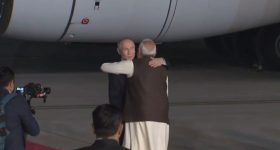 Modi - Putin: ప్రోటోకాల్ బ్రేక్ చేసి మరీ.. పుతిన్‌కు ప్రధాని మోదీ ఆలింగనం