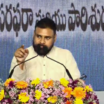 Pawan Kalyan: కాలుకు కాలు తీసి మూల కూర్చోబెడతాం.. చంపేస్తామంటే భయపడం: పవన్ కల్యాణ్