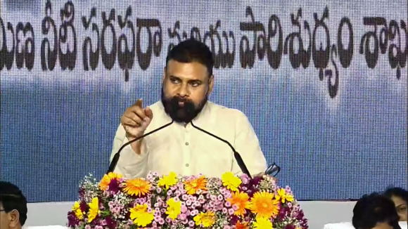 Pawan Kalyan: కాలుకు కాలు తీసి మూల కూర్చోబెడతాం.. చంపేస్తామంటే భయపడం: పవన్ కల్యాణ్