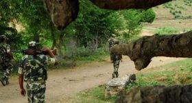 Encounter: CRPFకు భారీ ఎదురుదెబ్బ..  ఎన్‌కౌంటర్‌లో ముగ్గురు జవాన్లు, 12 మంది మావోలు మృతి
