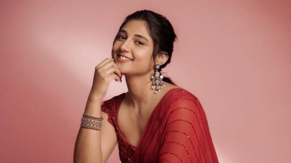 Ritika Nayak: లక్కీ ఛాన్స్ కొట్టేసిన మిరాయ్ బ్యూటీ.. 2026 ఫుల్ బిజీ!