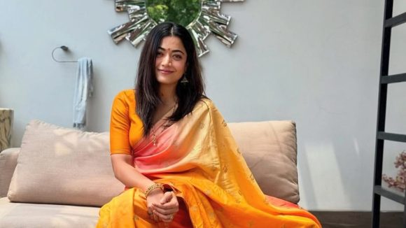 Rashmika: ఆ దివంగత నటి బయోపిక్ లో నేషనల్ క్రష్.. రష్మిక రిస్క్ చేస్తుందా?