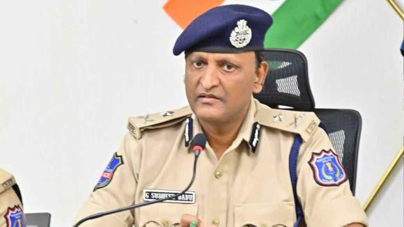 Rachakonda CP Sudheer Babu: రాచకొండను ఎన్‌బీడబ్ల్యూ ఫ్రీ కమిషనరేట్‌గా మారుస్తాం: సీపీ సుధీర్ బాబు