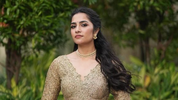 Rukmini Vasanth: కాంతార ఎఫెక్ట్ బాలీవుడ్ ఛాన్సులు కొట్టేసిన రుక్మిణి వసంత్!